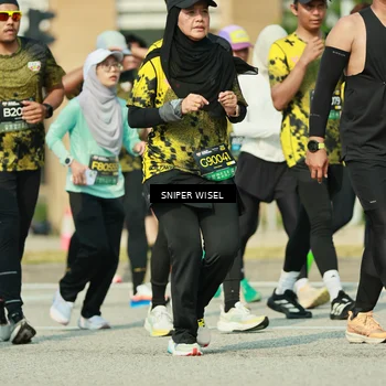 Runner Photo 6155073