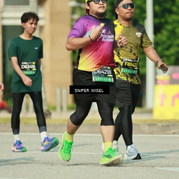 Runner Photo 6155190