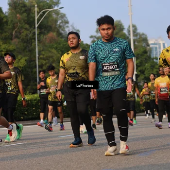Runner Photo 6155259
