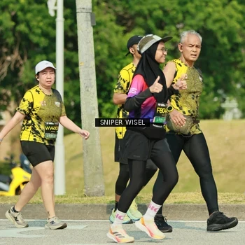 Runner Photo 6155281