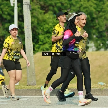 Runner Photo 6155289