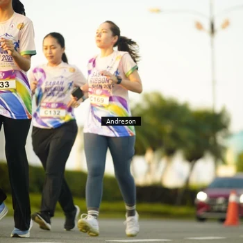 Runner Photo 6155290