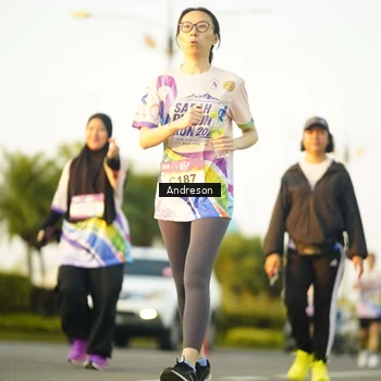 Runner Photo 6155499