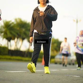 Runner Photo 6155514