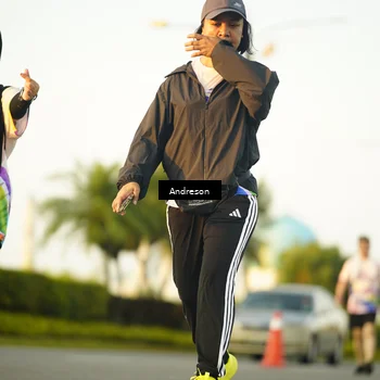Runner Photo 6155531