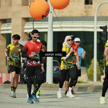 Runner Photo 6155669