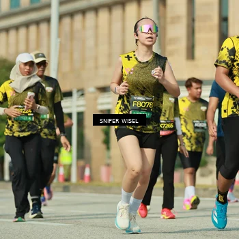Runner Photo 6155866