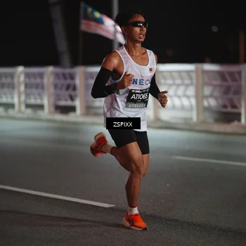 Runner Photo 6155908