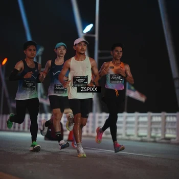 Runner Photo 6155973