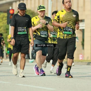 Runner Photo 6156037