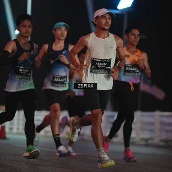Runner Photo 6156038