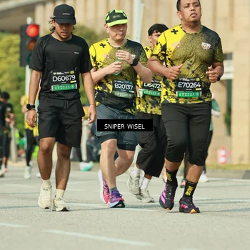 Runner Photo 6156051