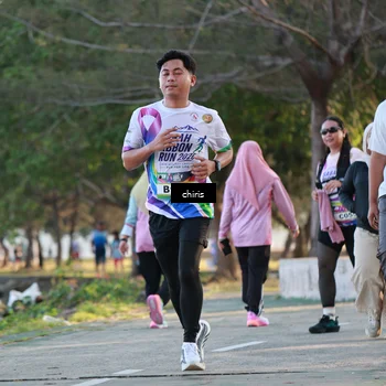 Runner Photo 6156059