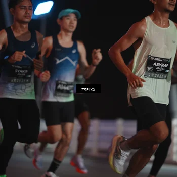 Runner Photo 6156070