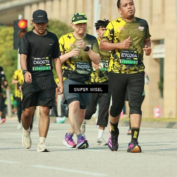 Runner Photo 6156085