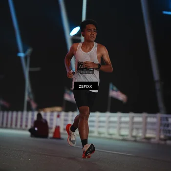 Runner Photo 6156128