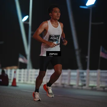 Runner Photo 6156129