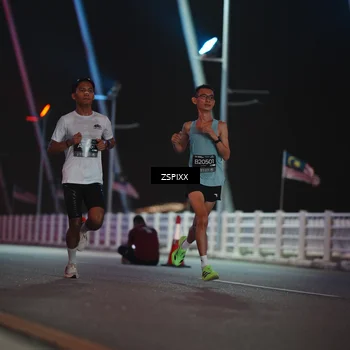 Runner Photo 6156179