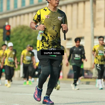 Runner Photo 6156205
