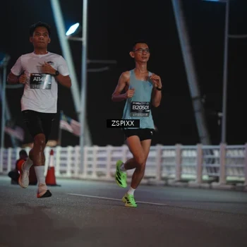 Runner Photo 6156209