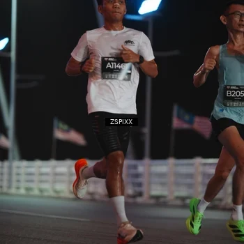 Runner Photo 6156223
