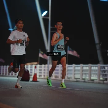 Runner Photo 6156226