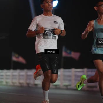 Runner Photo 6156236