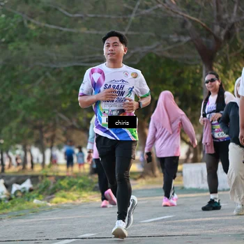 Runner Photo 6156405