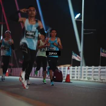 Runner Photo 6156430