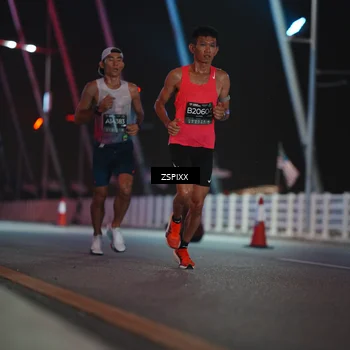 Runner Photo 6156472
