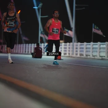 Runner Photo 6156520