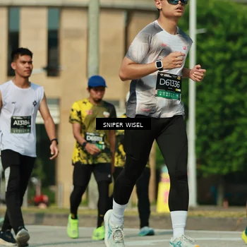 Runner Photo 6156601