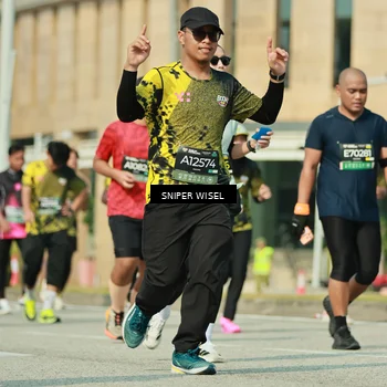 Runner Photo 6156734