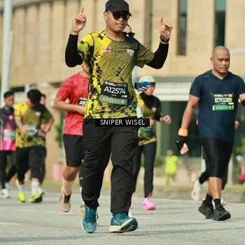 Runner Photo 6156739