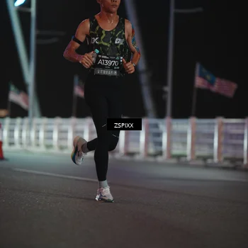 Runner Photo 6156753