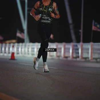 Runner Photo 6156756