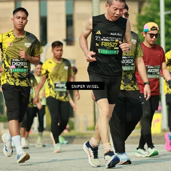 Runner Photo 6156810