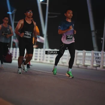 Runner Photo 6156846