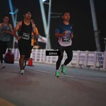 Runner Photo 6156851