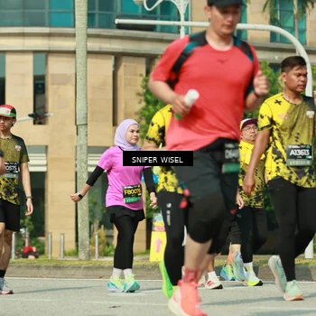 Runner Photo 6156867