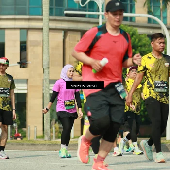 Runner Photo 6156868