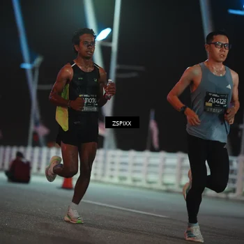 Runner Photo 6156886