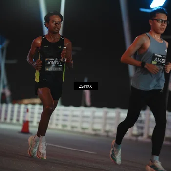 Runner Photo 6156898