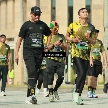 Runner Photo 6156910