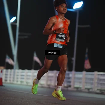 Runner Photo 6156914