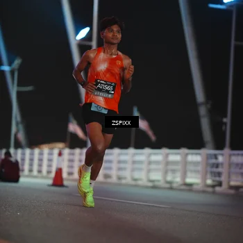 Runner Photo 6156926