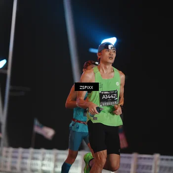 Runner Photo 6157050