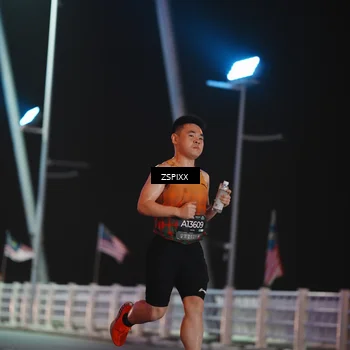 Runner Photo 6157080