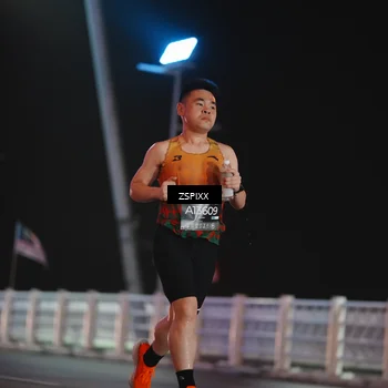 Runner Photo 6157098