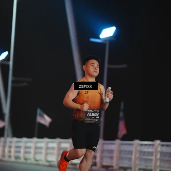 Runner Photo 6157135